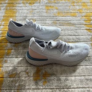 Nike Epic React sneakers